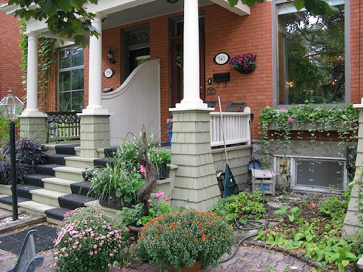 Avalon Bed And Breakfast Ottawa Exterior foto